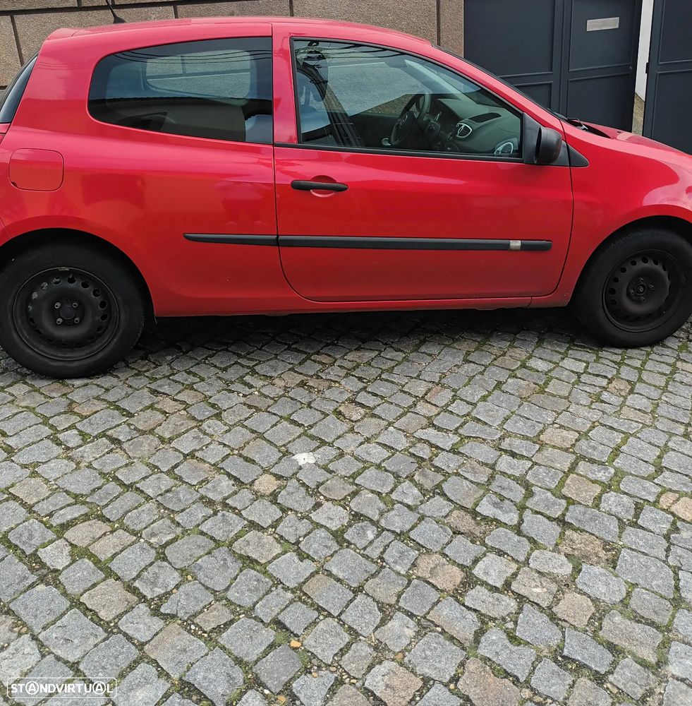 Renault Clio - 7
