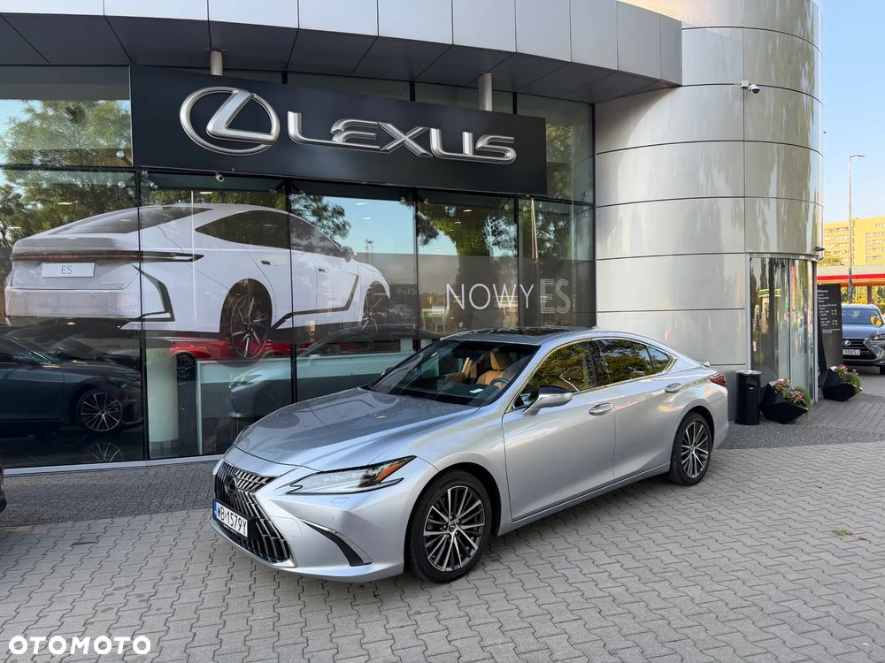 Lexus ES 300h Prestige - 3