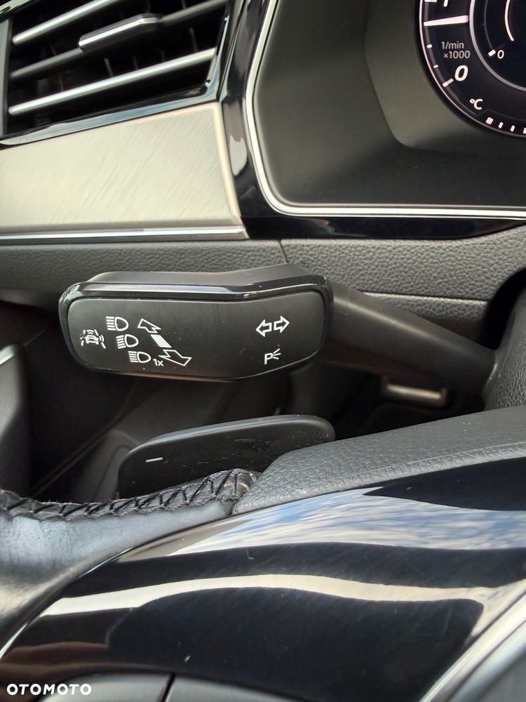 Volkswagen Arteon 2.0 TDI SCR DSG Elegance - 22