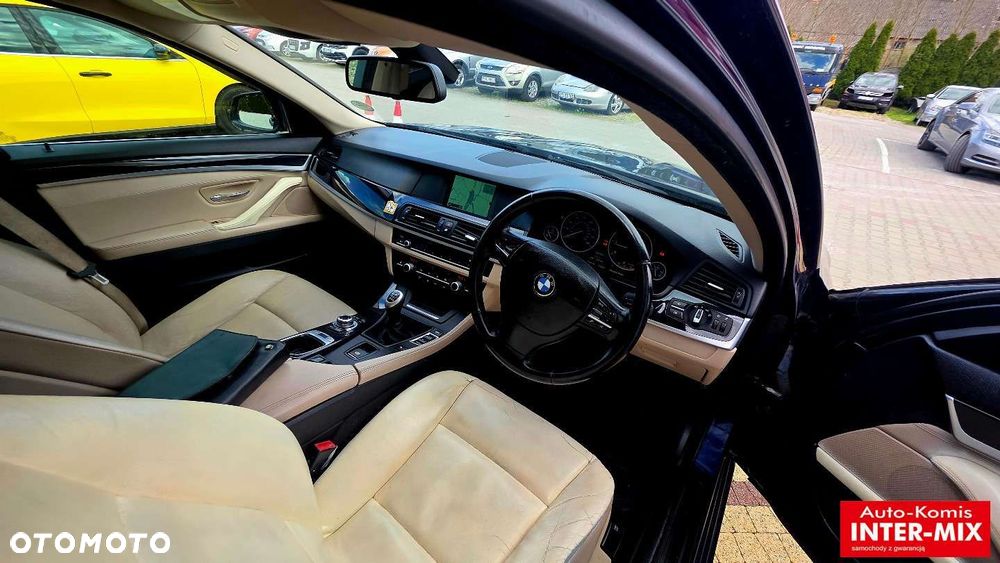 BMW Seria 5 520d - 24