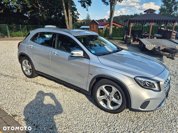 Mercedes-Benz GLA 220 4-Matic