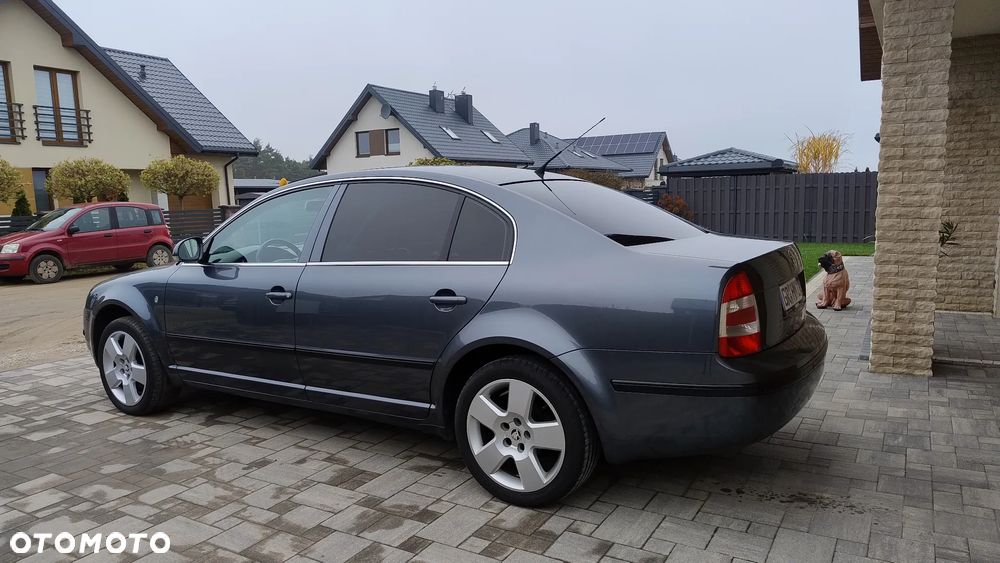 Skoda Superb 1.8 Turbo Comfort - 9