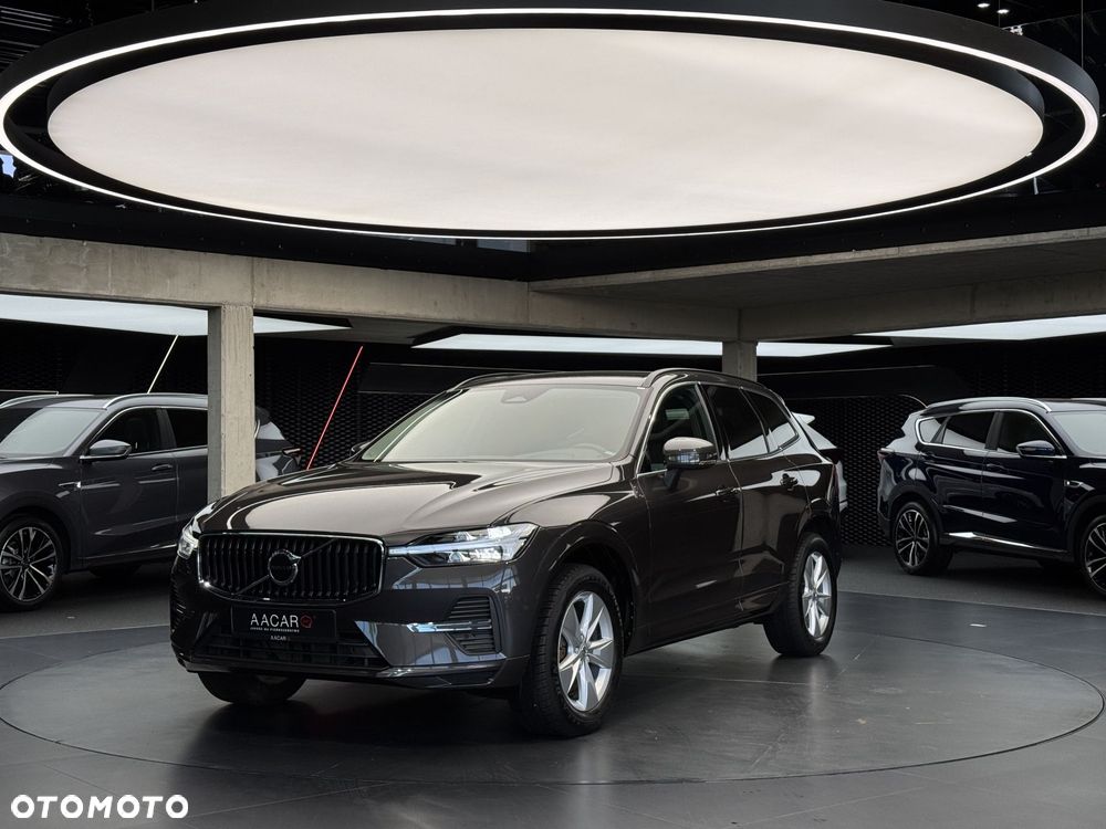 Volvo XC 60 B4 B Momentum Pro - 2