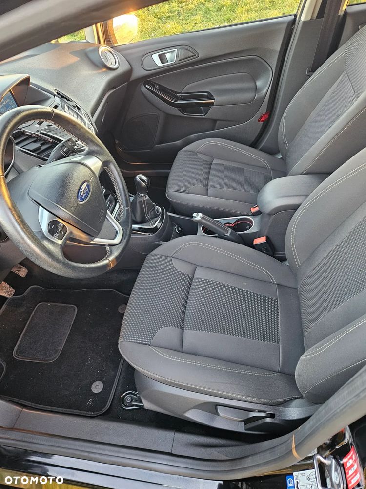 Ford Fiesta 1.0 EcoBoost S&S TITANIUM X - 5