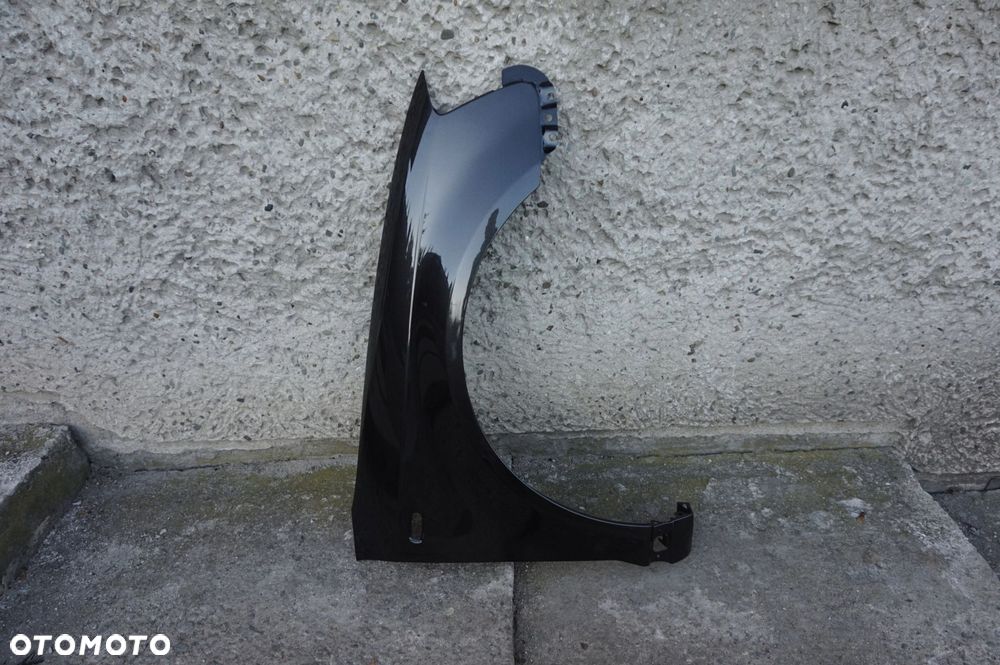 BŁOTNIK PRZEDNI PRAWY AUDI A3 8P LZ7L 03/08r - 2