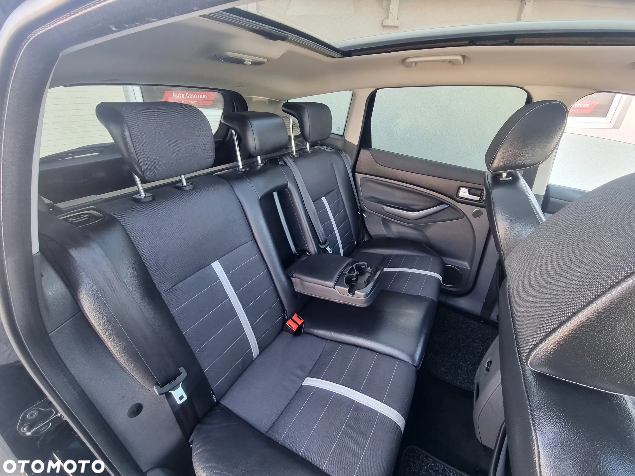 Ford Kuga 2.0 TDCi Trend - 12