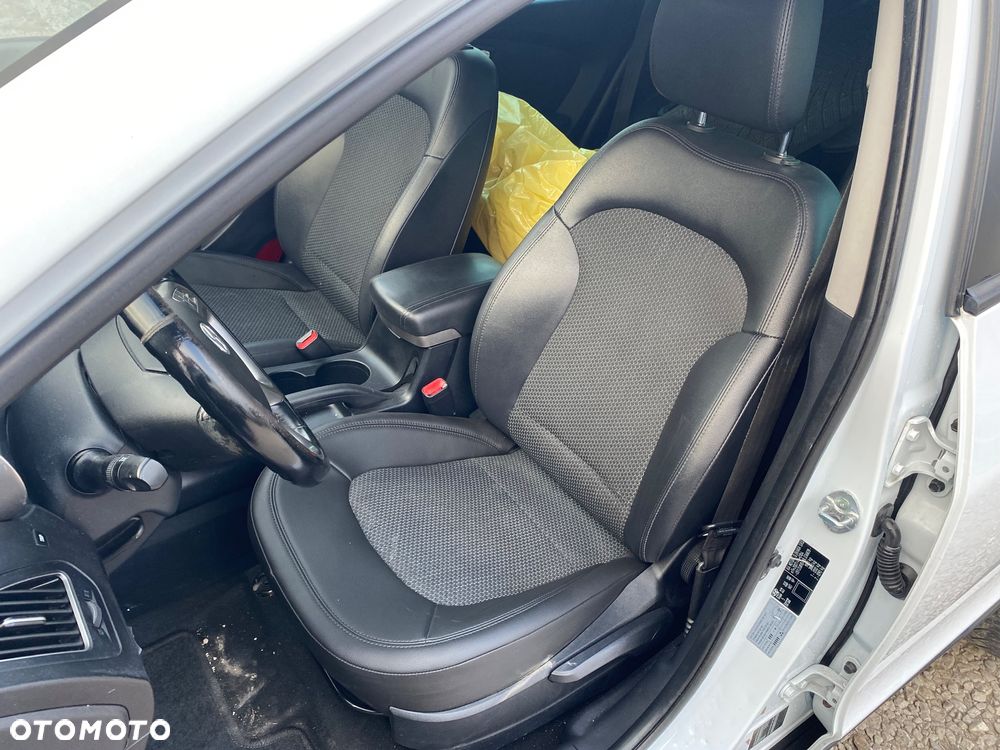 Hyundai ix35 2.0 Premium 2WD - 23