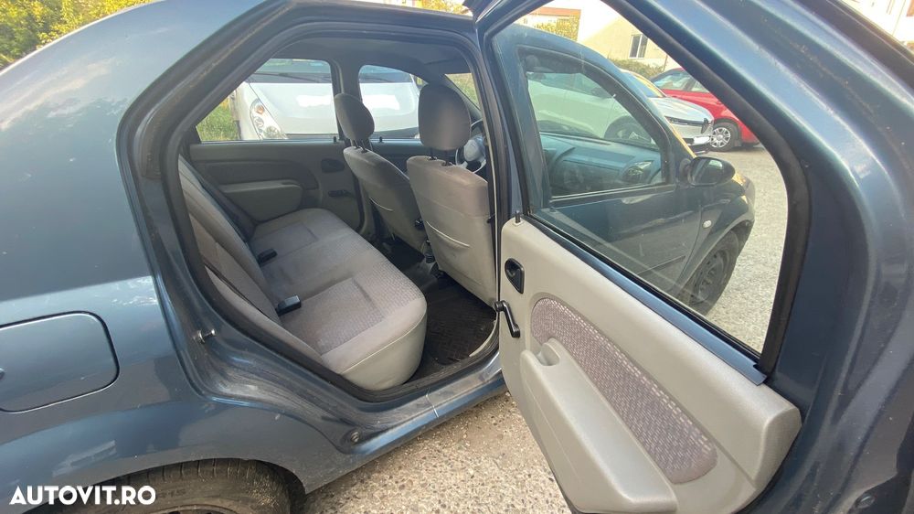 Dacia Logan 1.4 MPI Laureate - 8