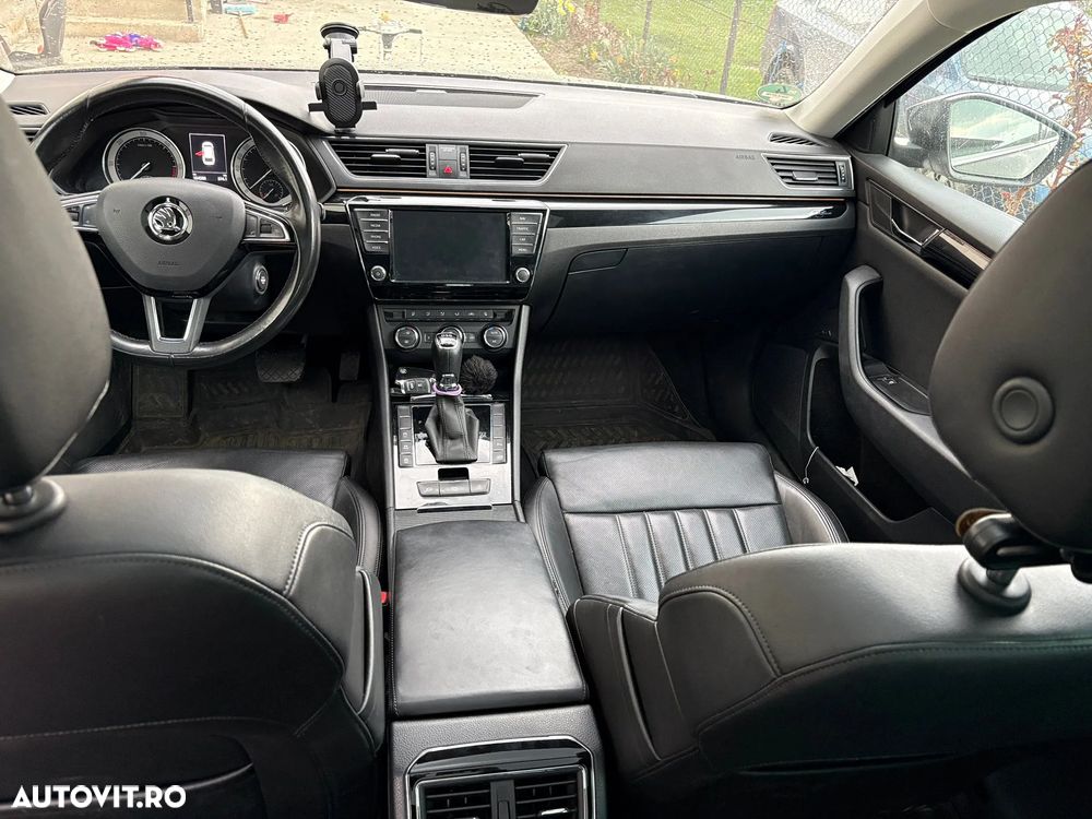 Skoda Superb 2.0 TDI 4X4 DSG L&K - 6