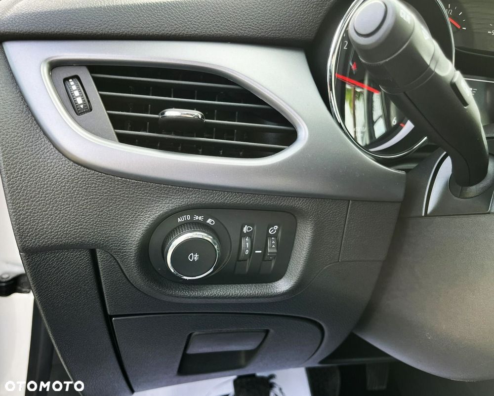 Opel Astra - 33
