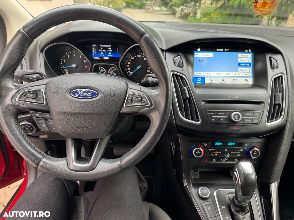 Ford Focus - 8