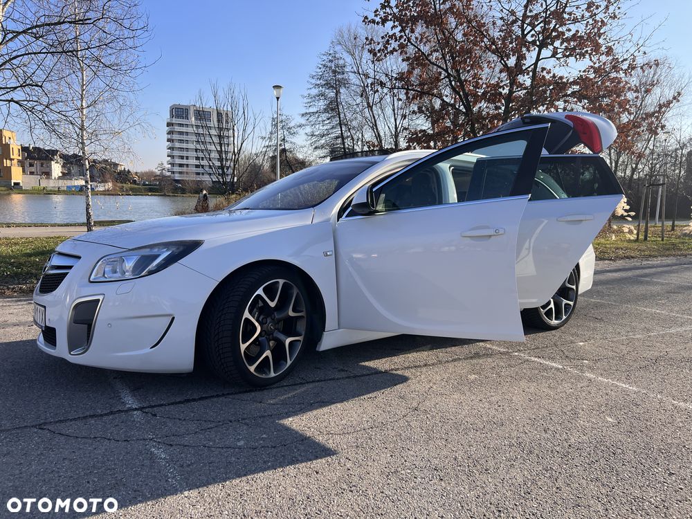 Opel Insignia - 11