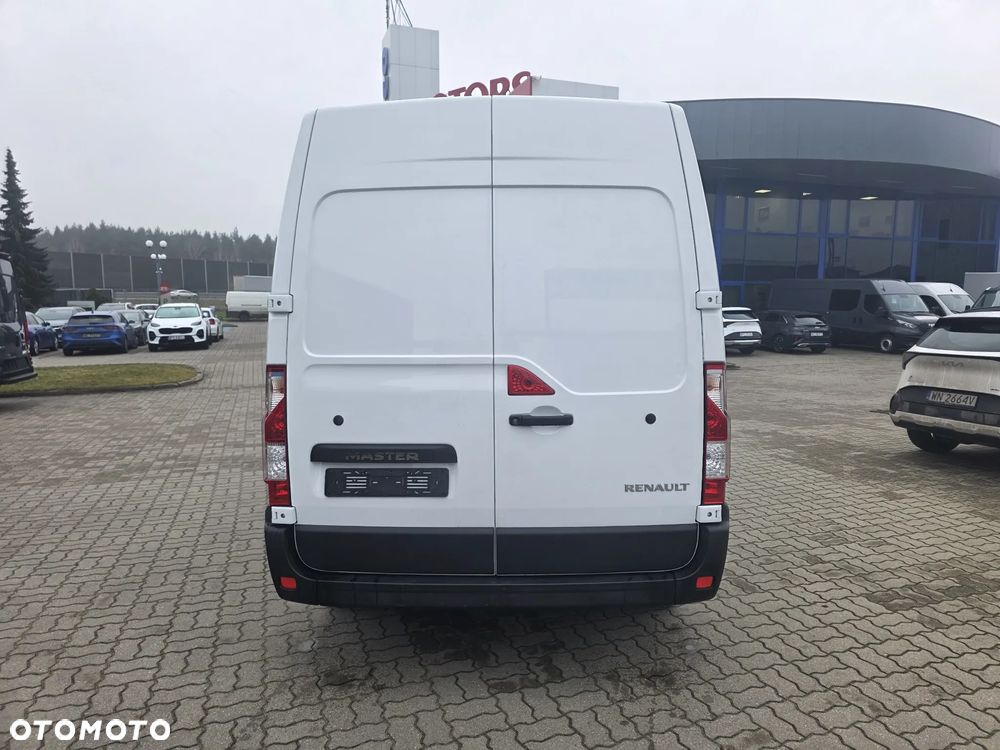 Renault Master L2H2 Silnik 2,3 - 3