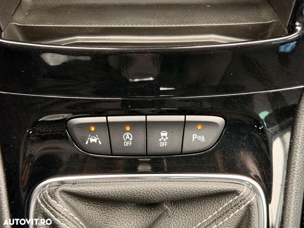 Opel Astra 1.5 D Start/Stop Business Elegance - 9