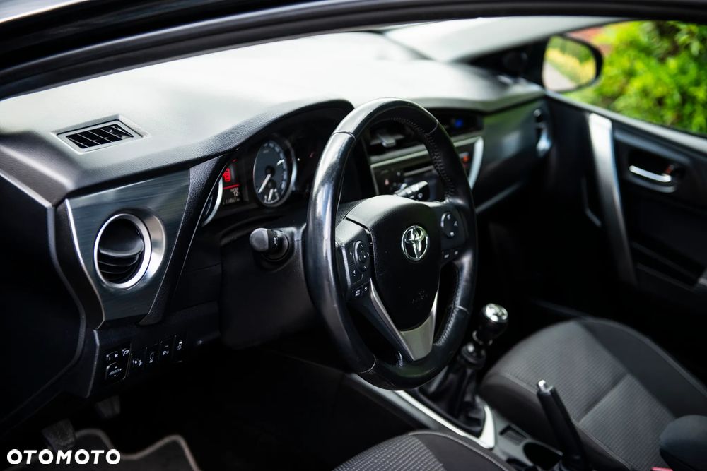 Toyota Auris 1.6 Valvematic Comfort - 20
