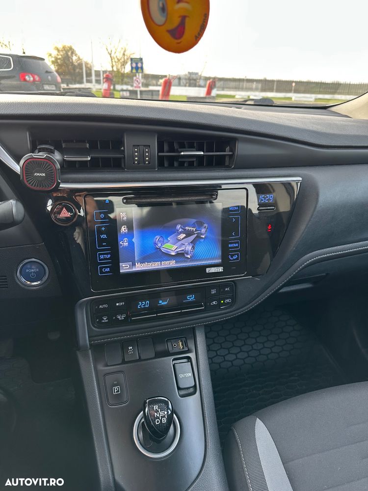 Toyota Auris - 6