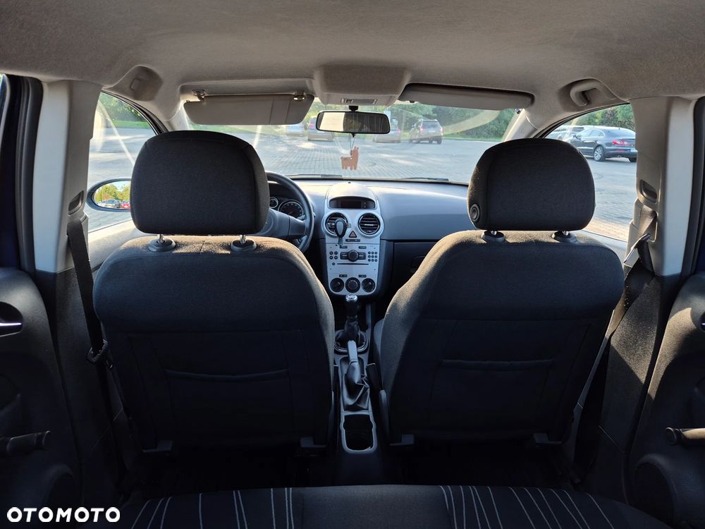 Opel Corsa 1.2 16V Cosmo - 18