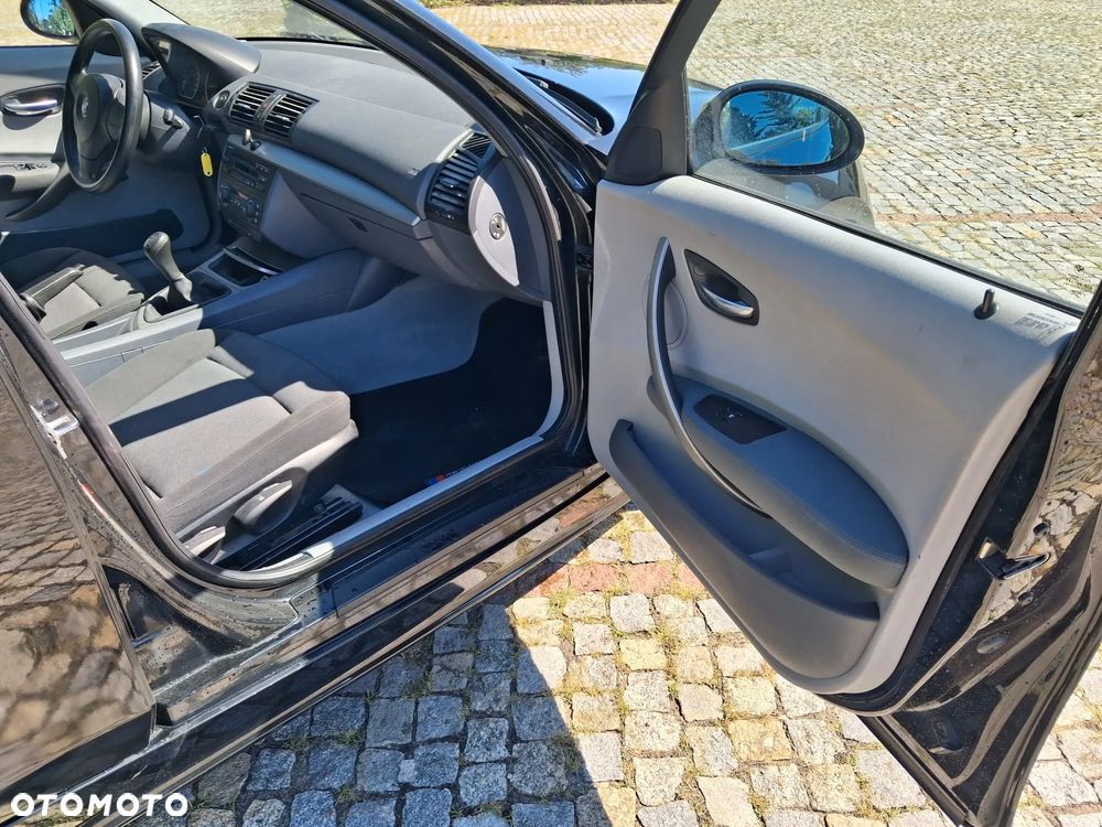 BMW Seria 1 - 15