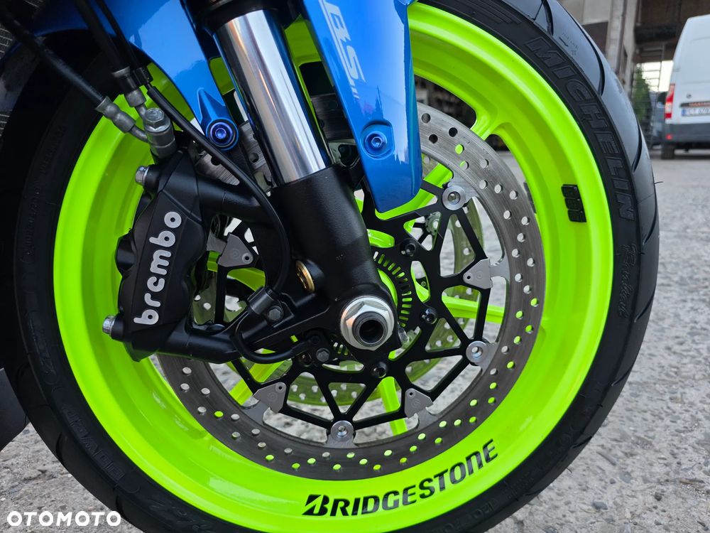 Suzuki GSX-R - 28