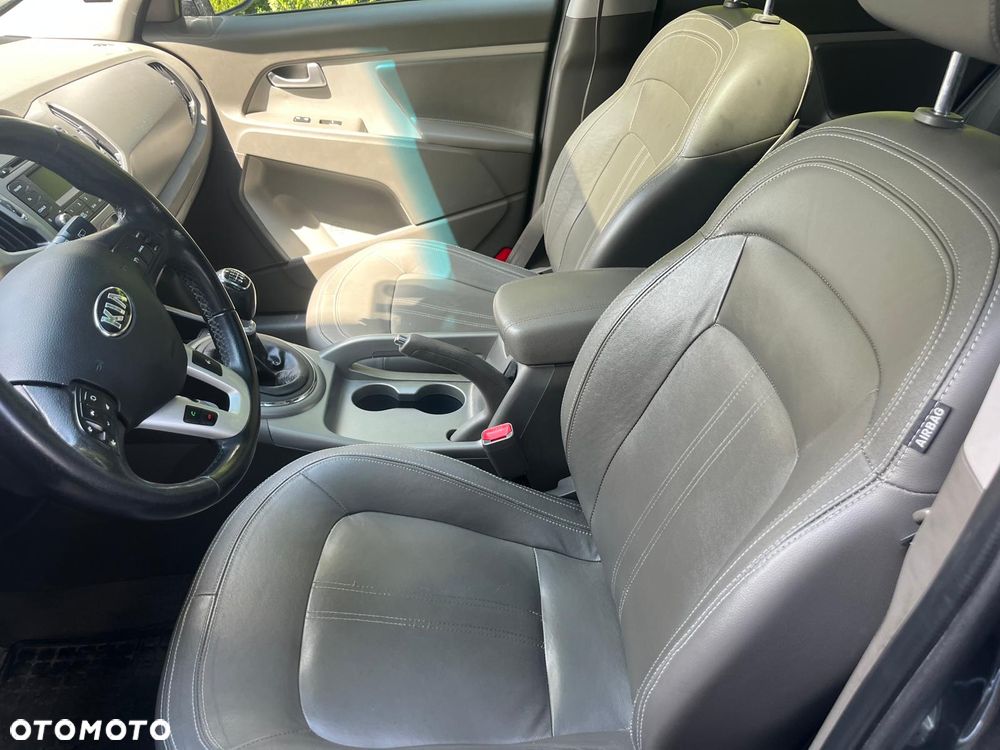 Kia Sportage 1.7 CRDI 2WD Spirit - 9