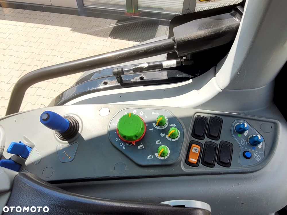 Deutz-Fahr AGROFARM 420 Profi Line z Ładowaczem MX T10 - 18