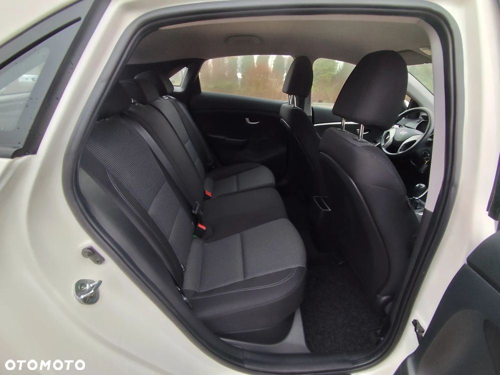 Hyundai i30 1.4 Classic - 11