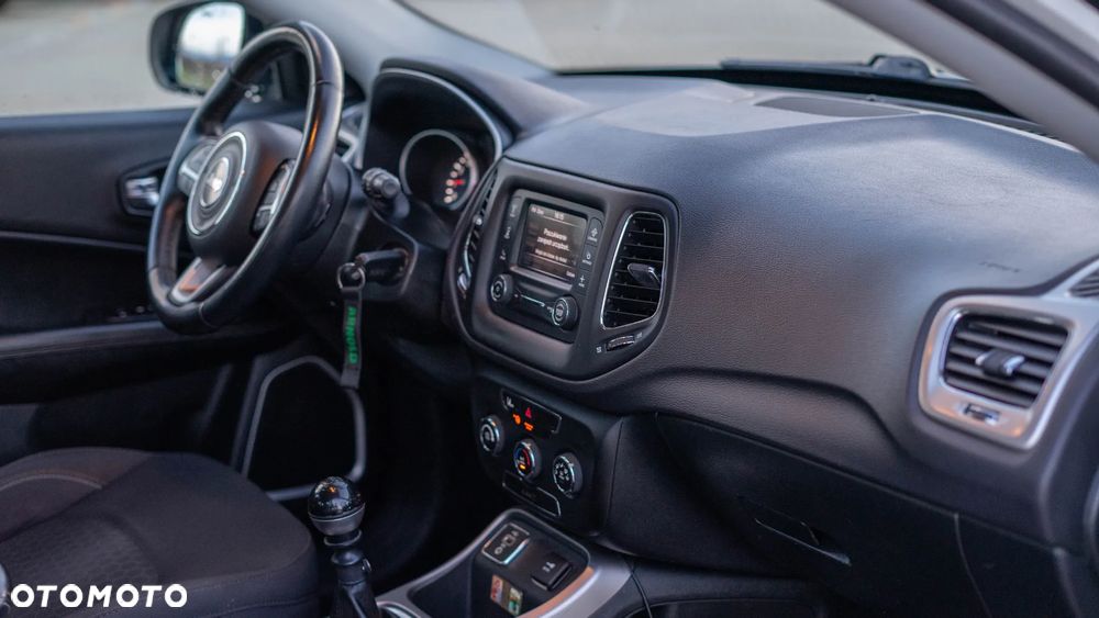 Jeep Compass 1.4 TMair Sport FWD S&S - 17