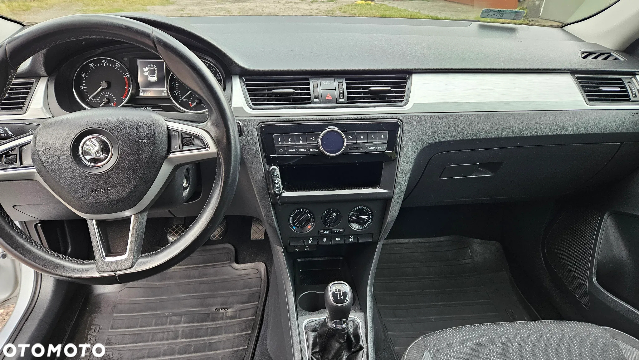 Skoda RAPID 1.2 TSI Ambition - 19