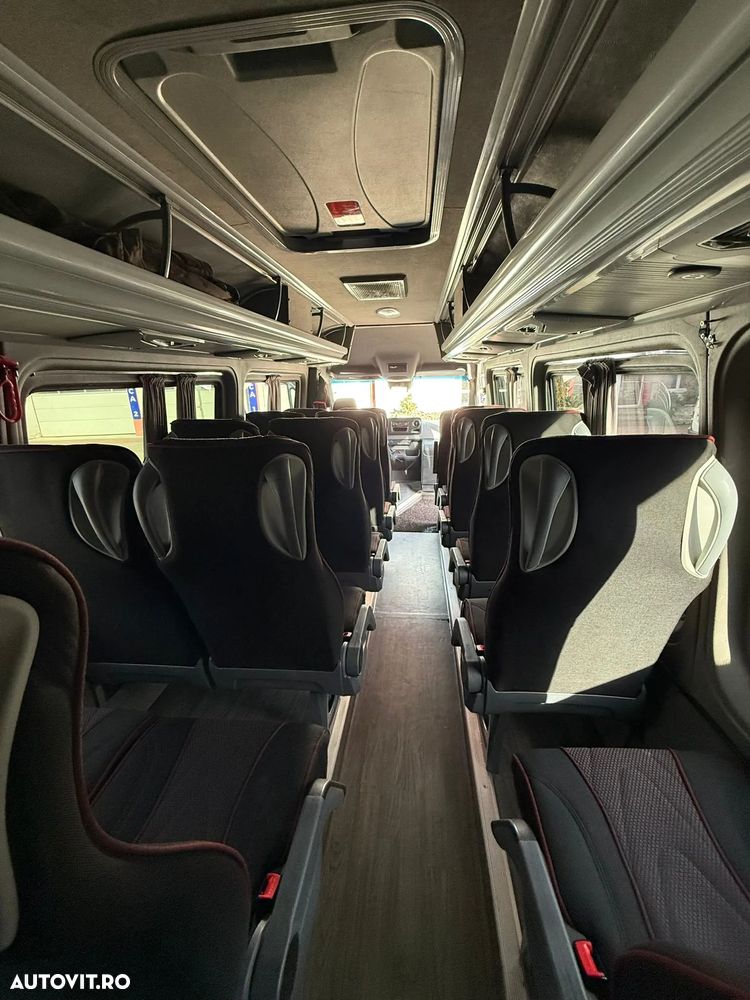 Mercedes-Benz Sprinter - 8