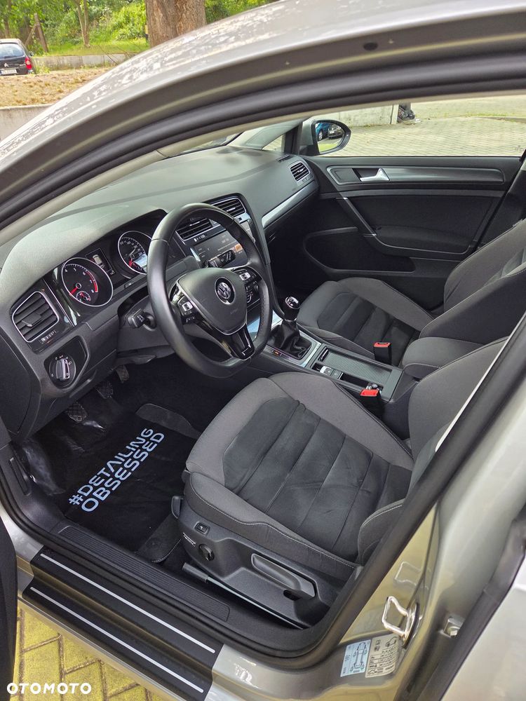Volkswagen Golf 1.4 TSI BMT Comfortline - 12