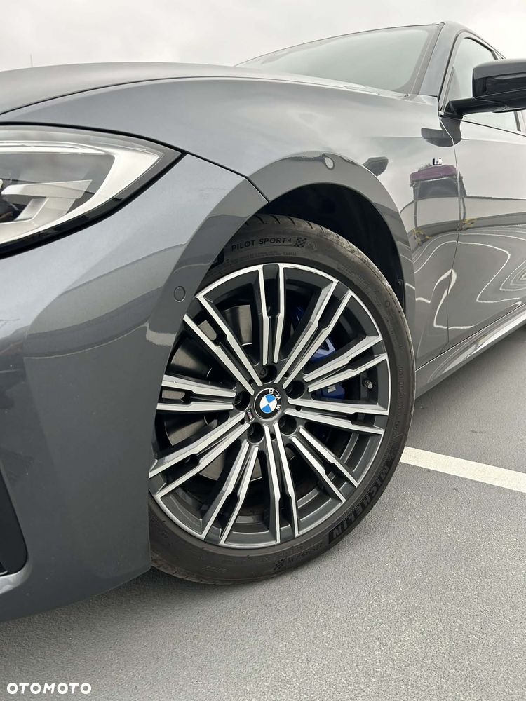 BMW Seria 3 320d M Sport - 10