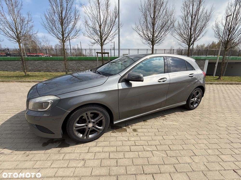Mercedes-Benz Klasa A 180 BlueEfficiency Edition - 11