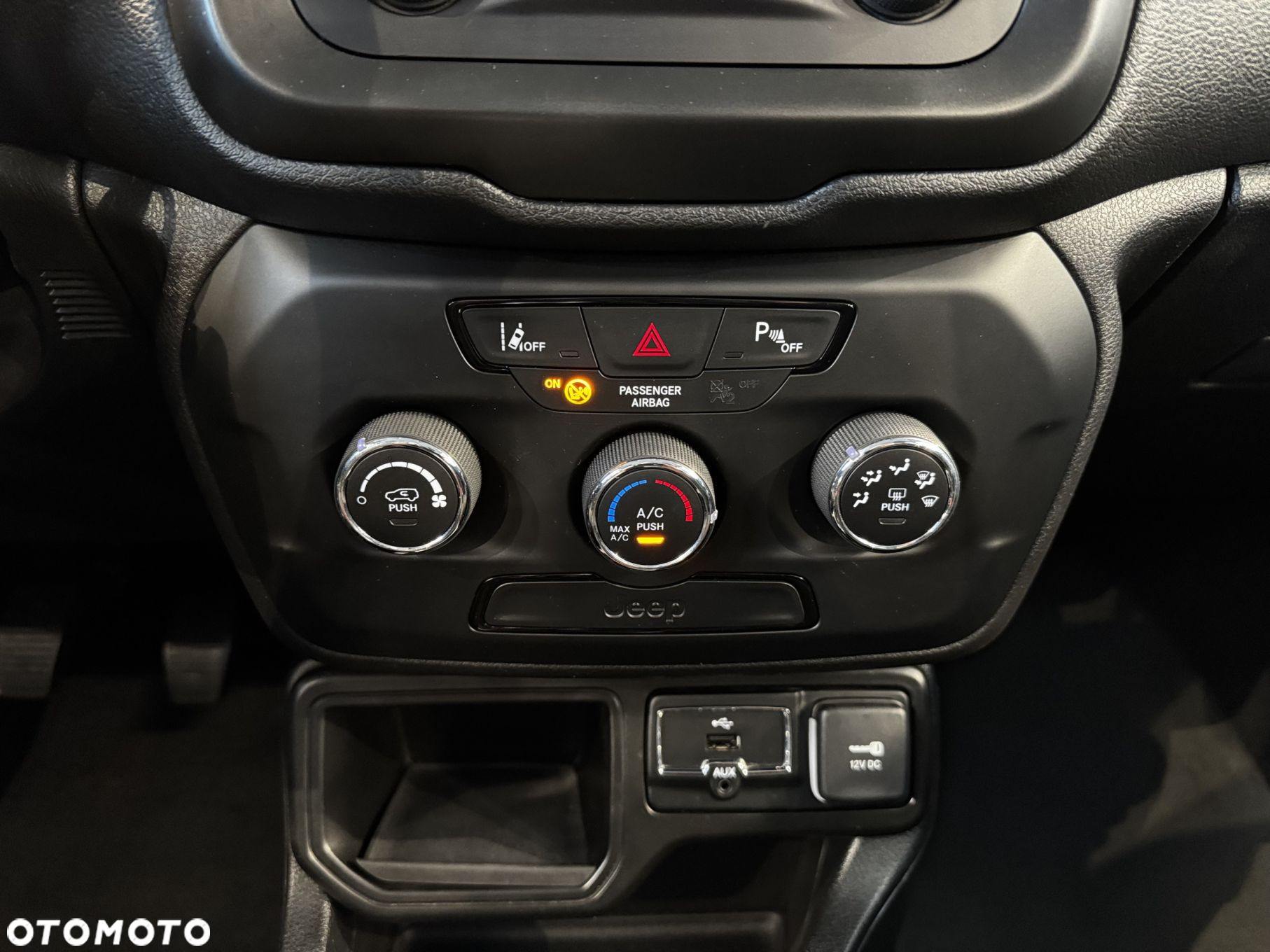 Jeep Renegade - 22