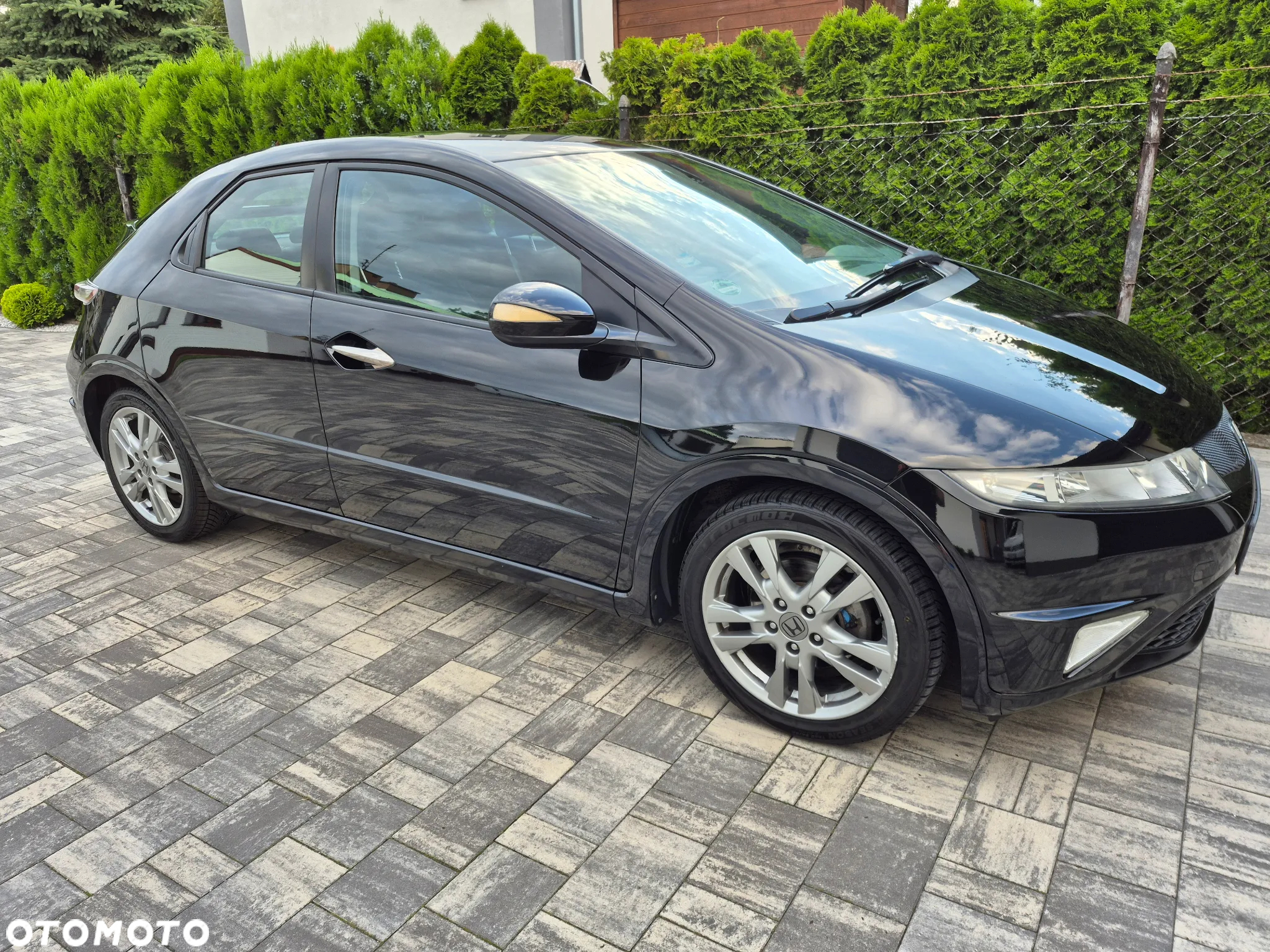 Honda Civic 1.8i-VTEC i-SHIFT Sport - 3