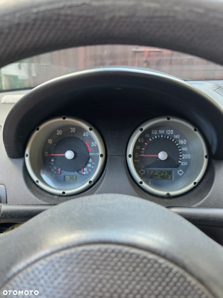 Volkswagen Polo 1.4 TDI - 8