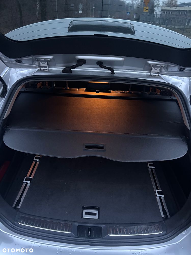 Toyota Avensis Touring Sports 1.8 Multidrive S Comfort - 22