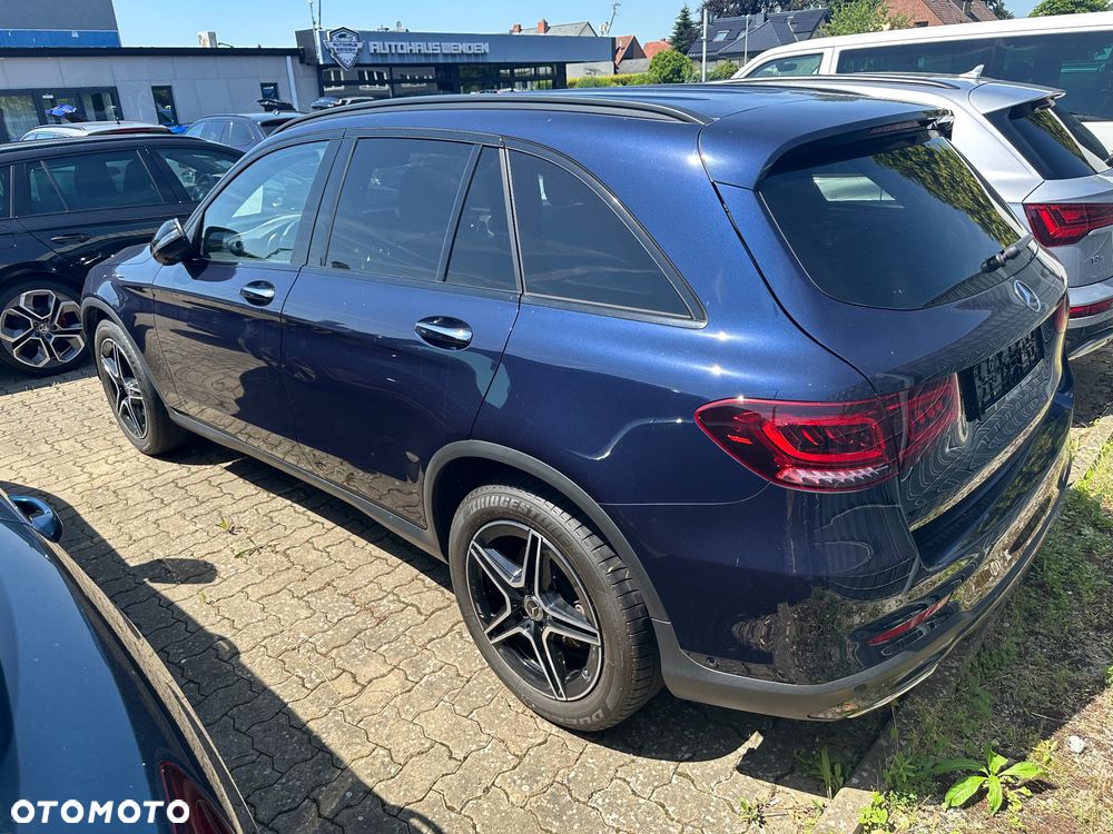 Mercedes-Benz GLC 300 d 4Matic 9G-TRONIC AMG Line - 14