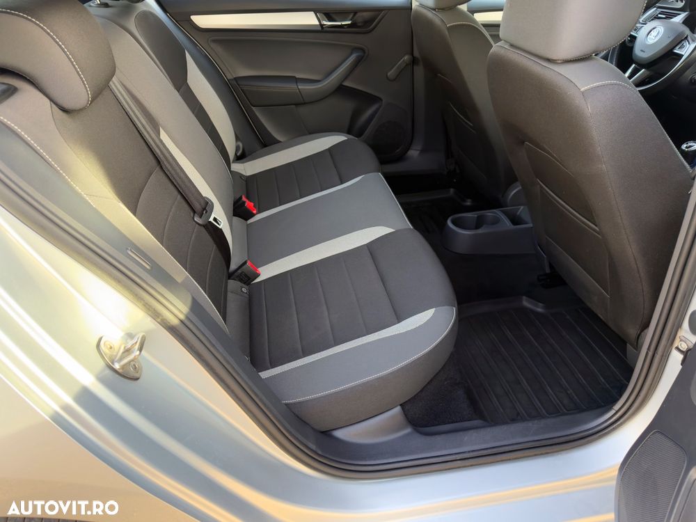 Skoda RAPID 1.0 TSI Active - 4