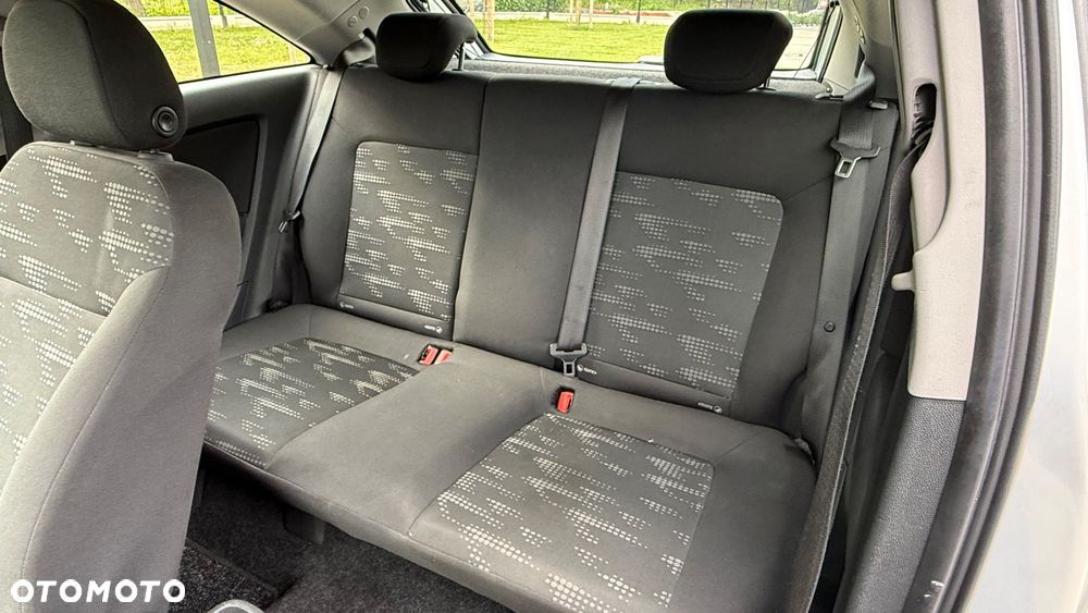 Opel Corsa 1.2 16V Enjoy - 22
