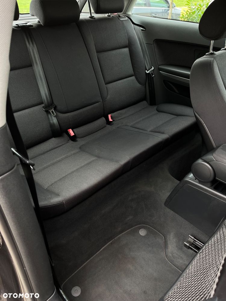 Audi A3 3-drzwiowe 2.0 FSI Attraction - 6