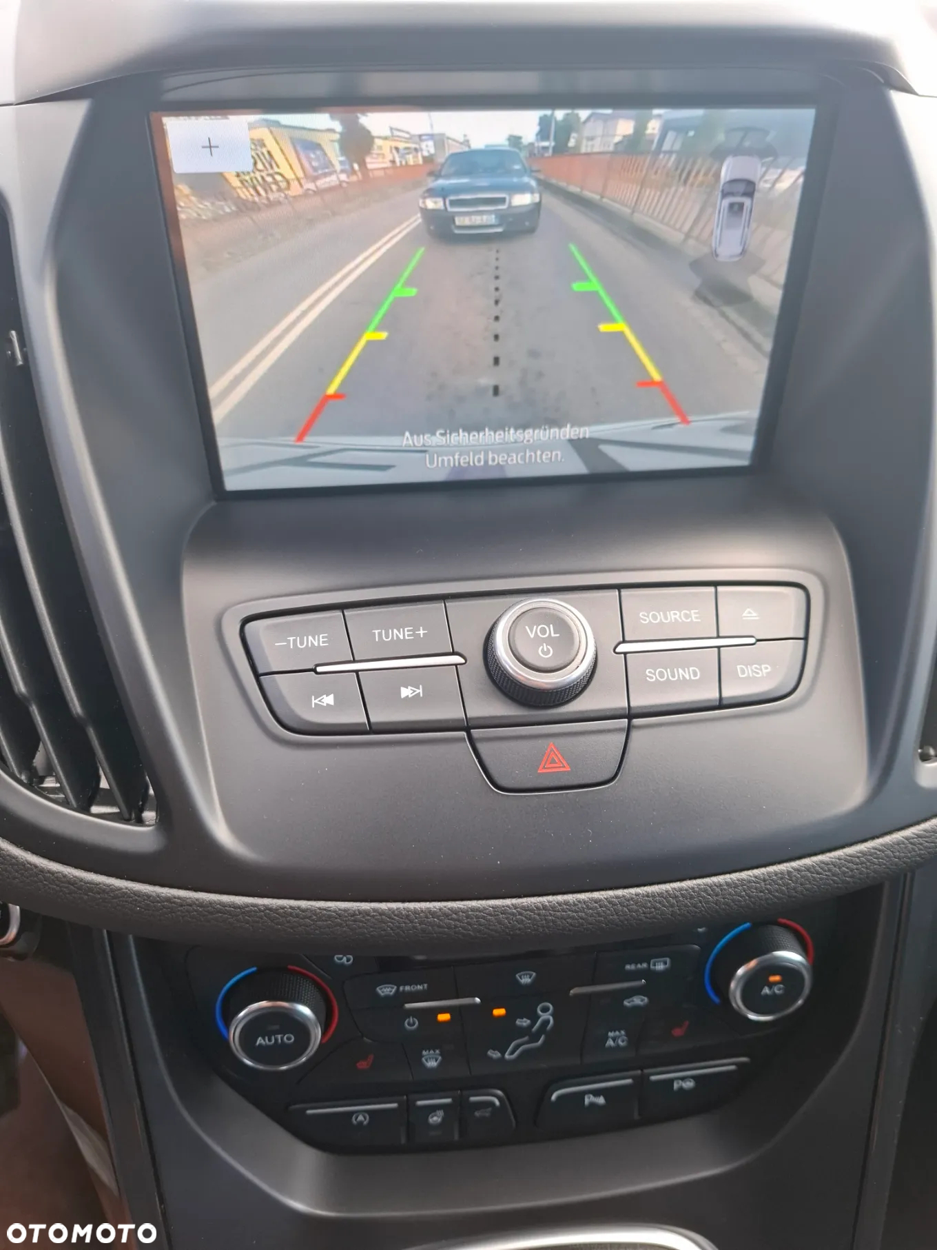 Ford Kuga 2.0 TDCi 2x4 ST-Line - 38