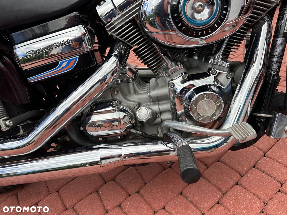 Harley-Davidson Dyna Super Glide - 19