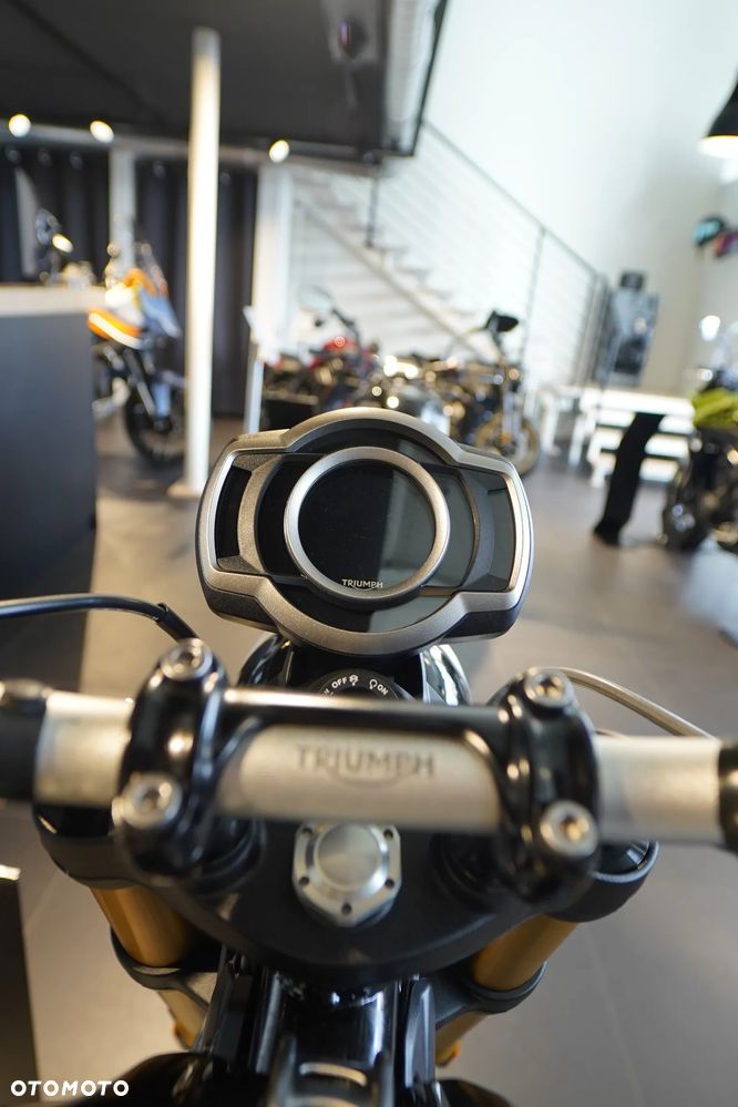 Triumph Scrambler - 22