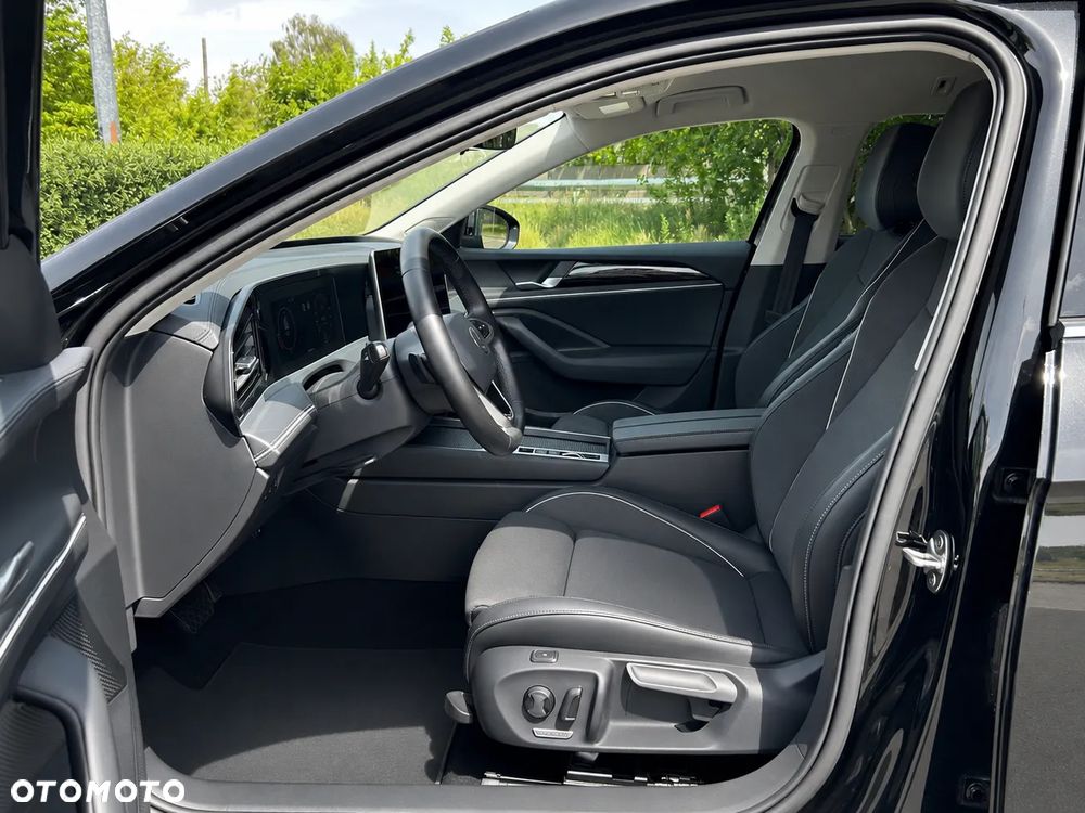 Volkswagen Passat - 13