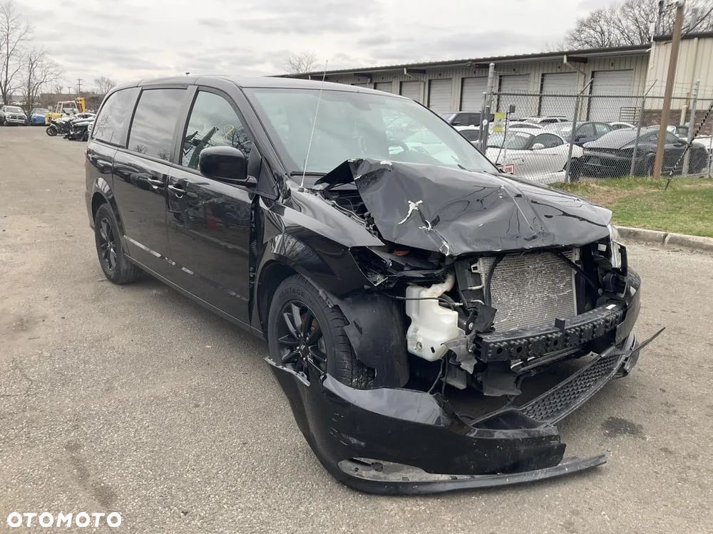 Dodge Grand Caravan 3.6 R/T - 32