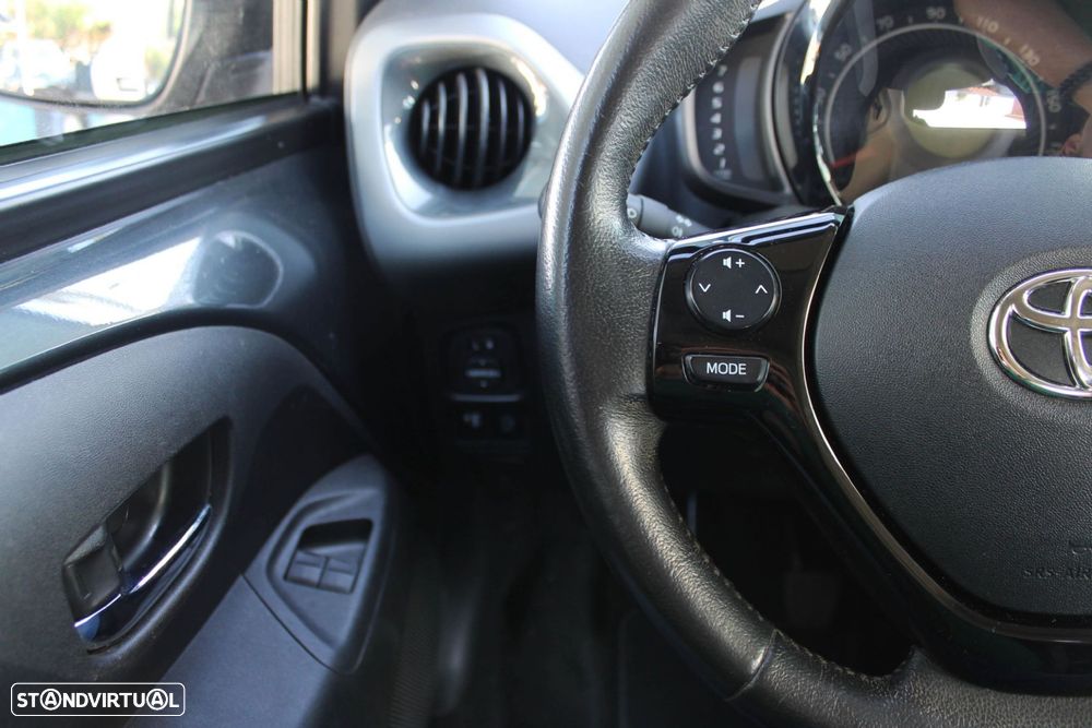 Toyota Aygo - 10