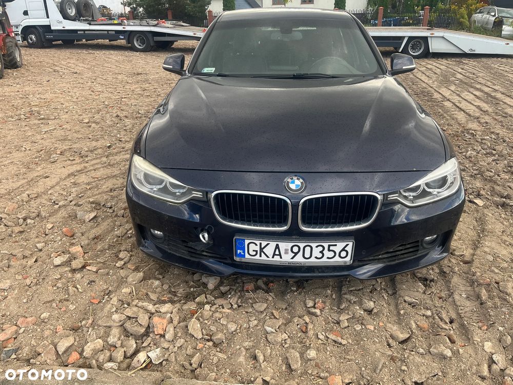 BMW Seria 3 330d xDrive - 8
