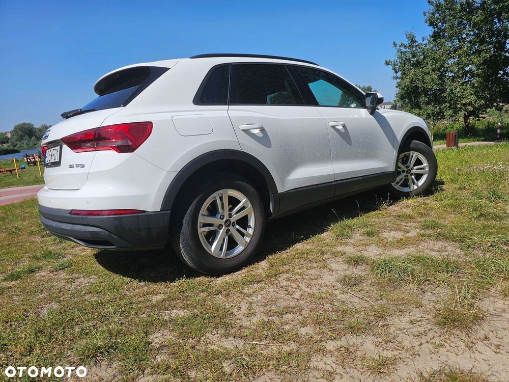 Audi Q3 35 TFSI S tronic - 14