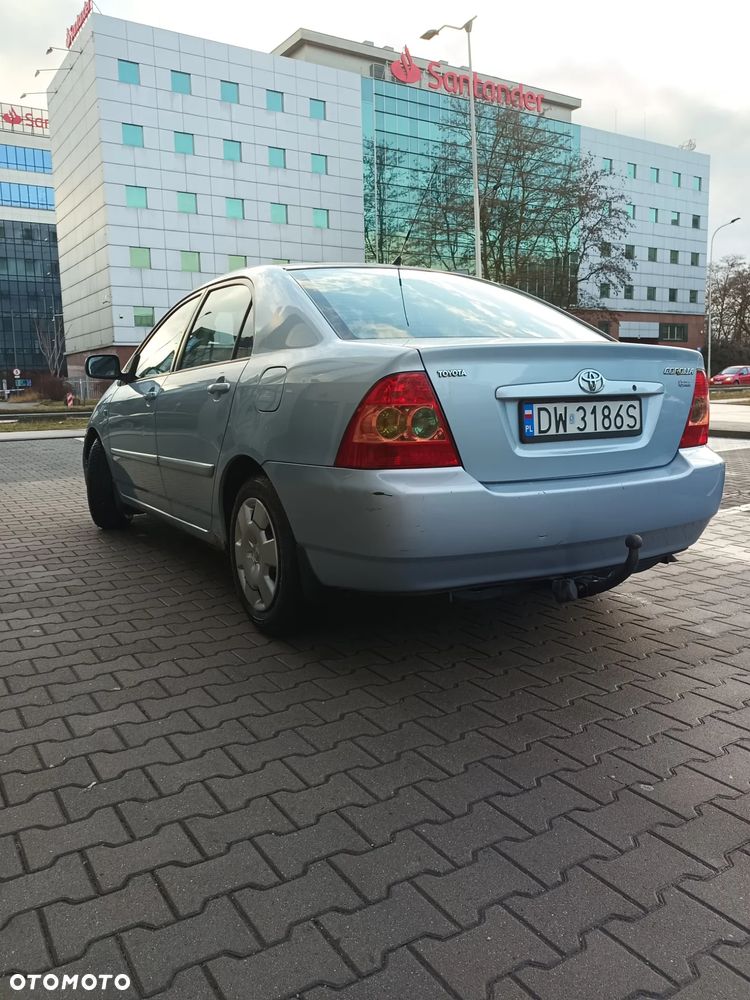 Toyota Corolla 1.6 VVT-i Sol - 4