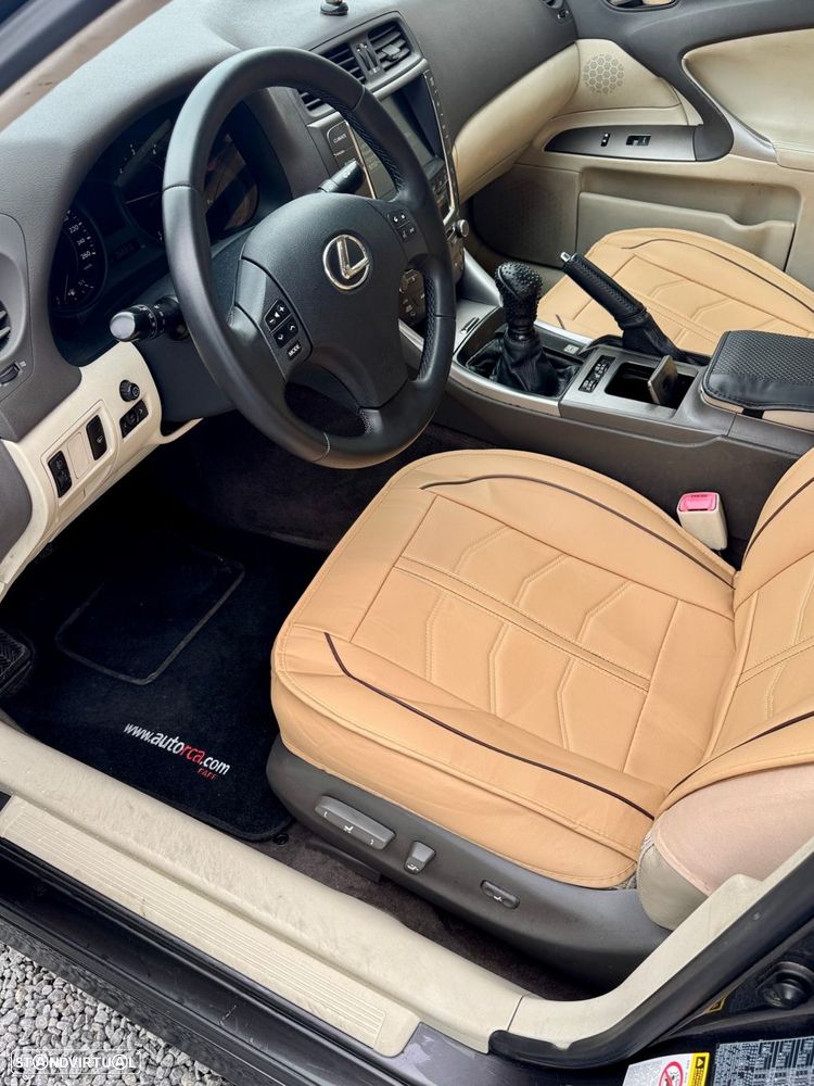 Lexus IS 220 d Executive 6G - 4